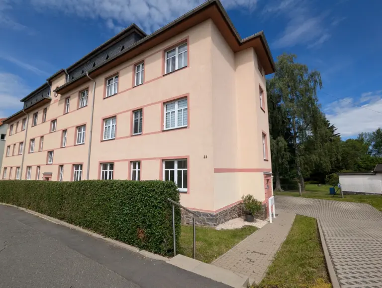 Hausansicht Mutmachräume Stefanie Fähnrich Rathenaustraße 33
